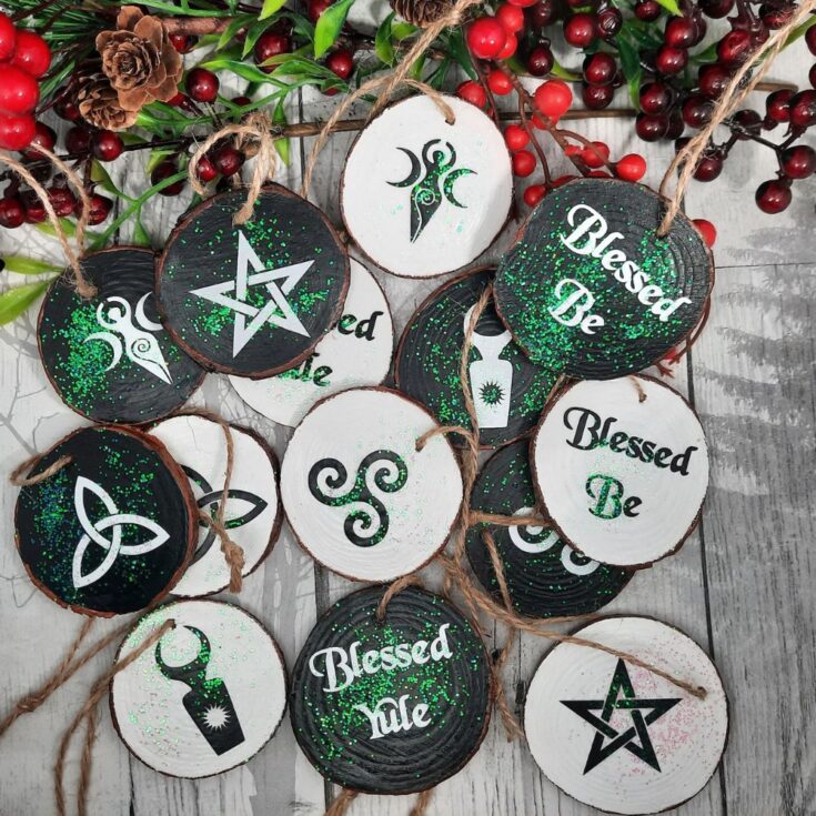 Yule decorations