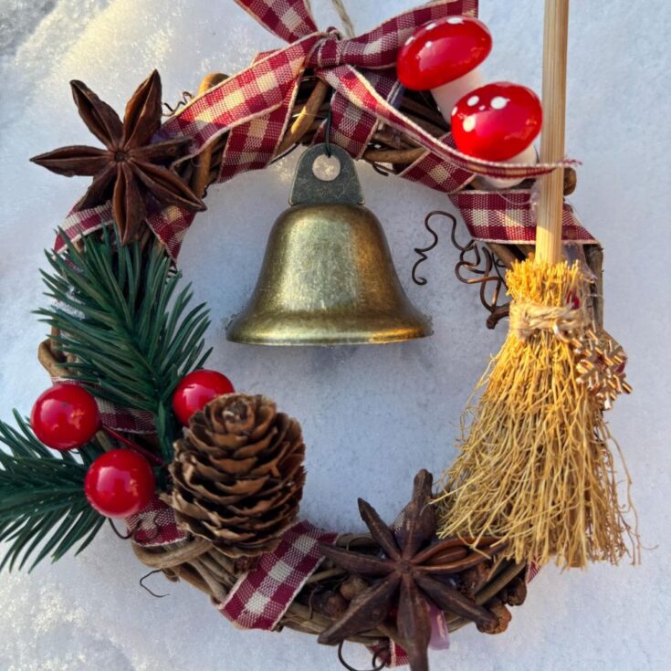 Yule decorations