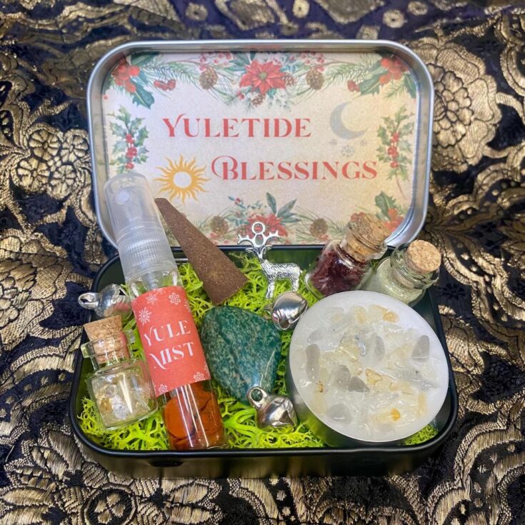 Yule decorations