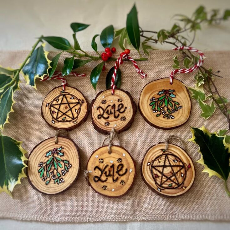 Yule decorations